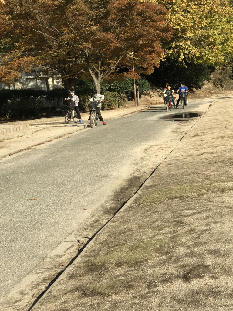 11月のうさぎ島(大久野島)修学旅行生 自転車で島内1周 11月のうさぎ島(大久野島)修学旅行生 自転車で島内1周