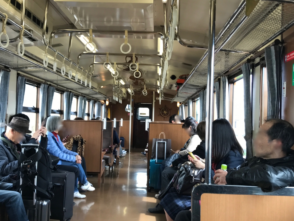 観光快速列車「瀬戸内マリンビュー」自由席車両 観光快速列車「瀬戸内マリンビュー」自由席車両