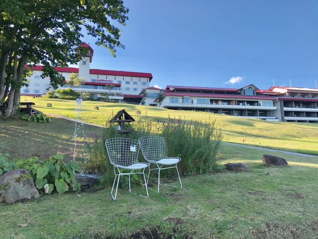 妙高高原 赤倉温泉 「赤倉観光ホテル」野尻湖側広場 噴水