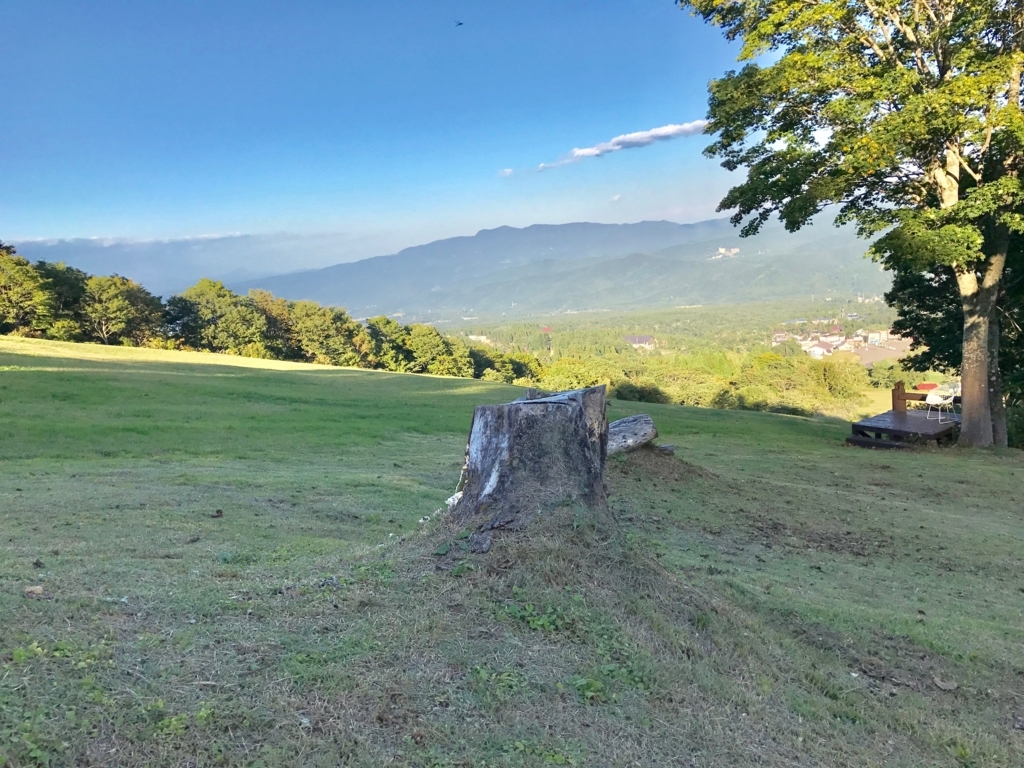 妙高高原 赤倉温泉 「赤倉観光ホテル」野尻湖側広場
