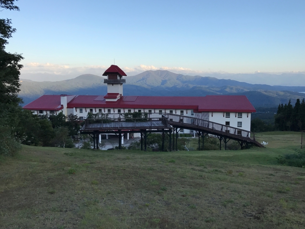 妙高高原 赤倉温泉 「赤倉観光ホテル」妙高山側 展望テラスへ