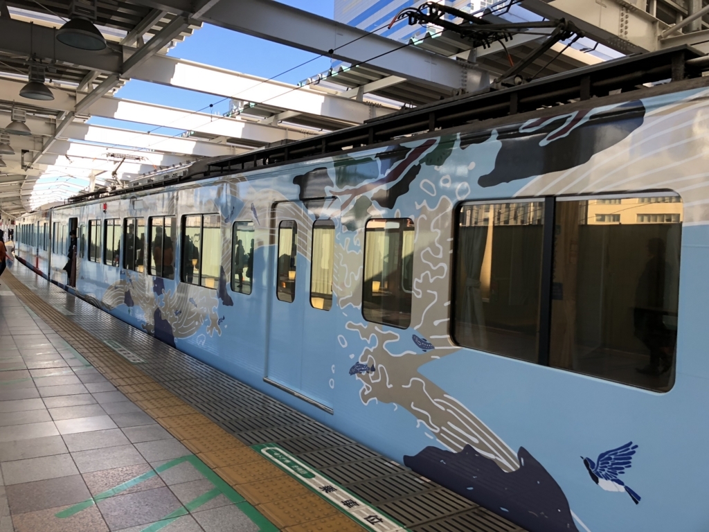 西武鉄道『西武 旅するレストラン「52席の至福」』2両目 車両外観「夏」