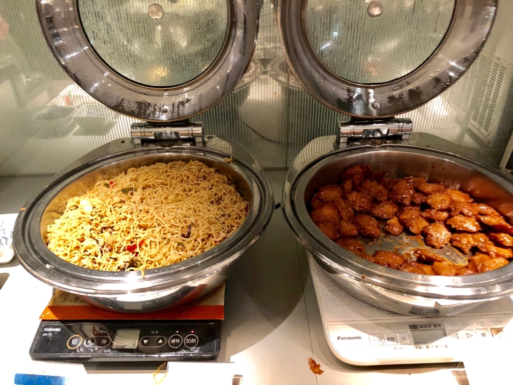 成田空港 国際線 第一ターミナル ANA ラウンジ hot meal 成田空港 国際線 第一ターミナル ANA ラウンジ hot meal