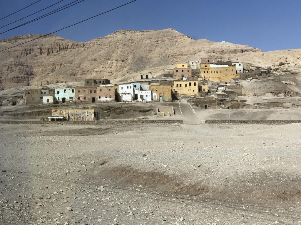 エジプト ルクソール 西岸 クルナ村 エジプト ルクソール 西岸 クルナ村