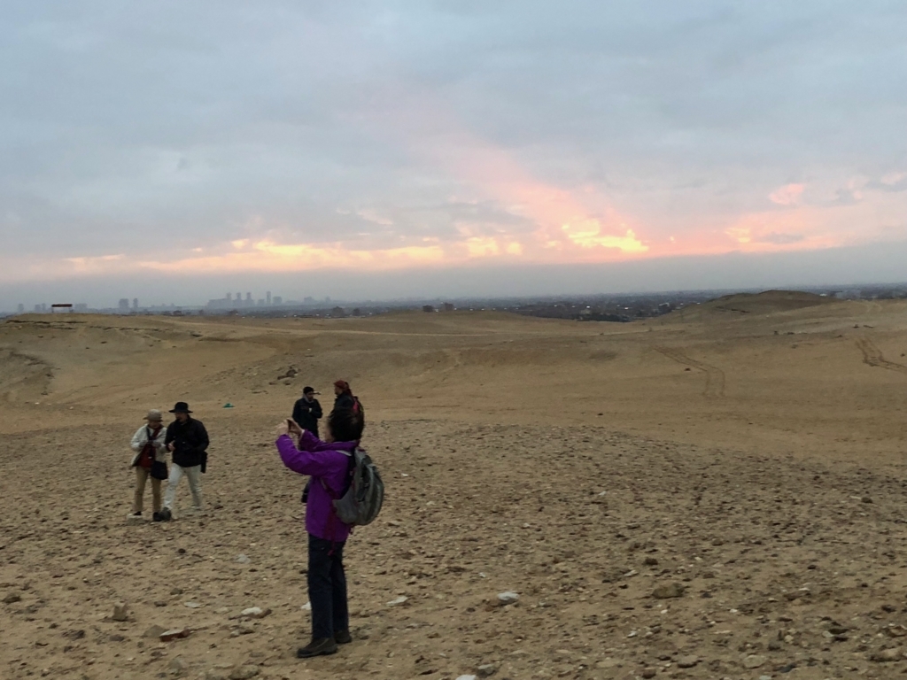 エジプト ギザ 3大ピラミッド セカンドパノラマ 横から朝日