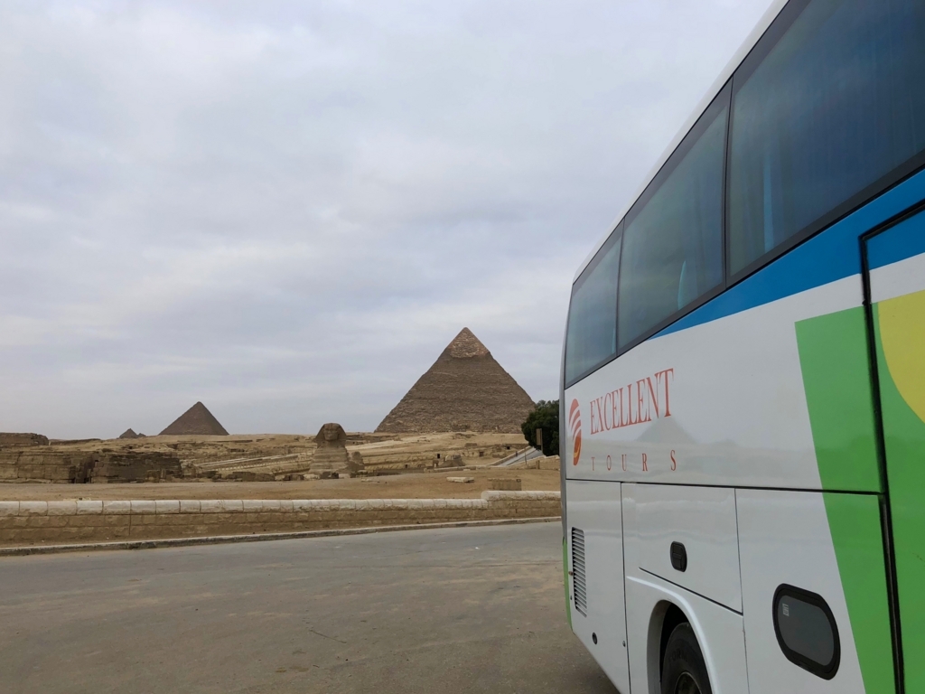 エジプト ギザ 3大ピラミッド 大満喫の朝日鑑賞でした