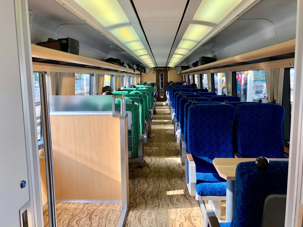 「伊豆クレイル IZU CRAILE」4号車 きっぷで販売席 「伊豆クレイル IZU CRAILE」4号車 きっぷで販売席