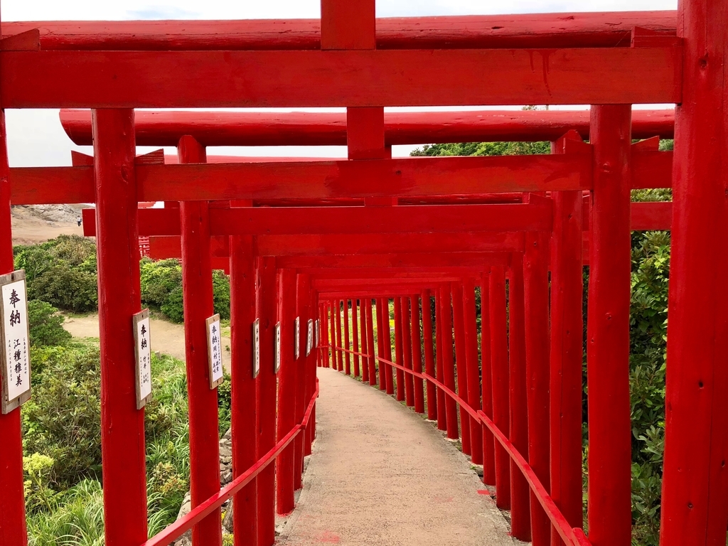 2018年6月 山口県 「元乃隅稲成神社」奉納された123基の鳥居