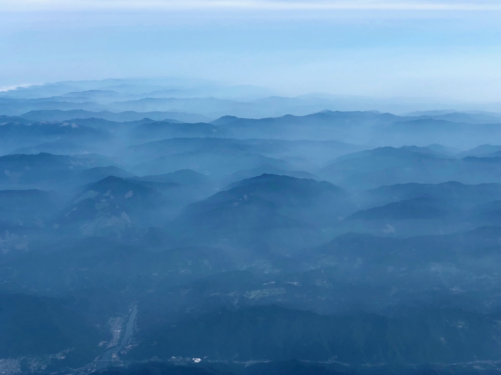 ANA 山口宇部-羽田 17:00発 香川県上空
