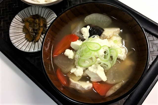 アツアツのけんちん汁 アツアツのけんちん汁