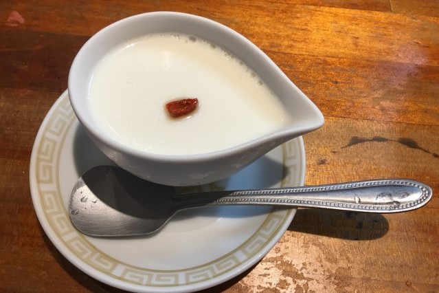 杏仁豆腐 杏仁豆腐
