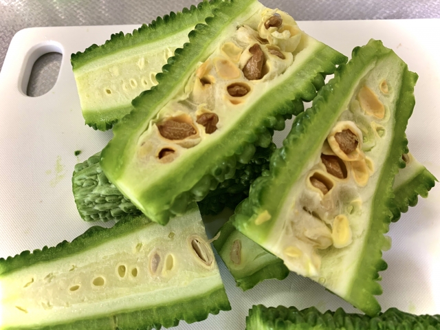 1650円 中古 沖縄産 ゴーヤー 約5kg 20〜25本 送料無料 冷蔵発送 1650円 中古 沖縄産 ゴーヤー 約5kg 20〜25本 送料無料 冷蔵発送