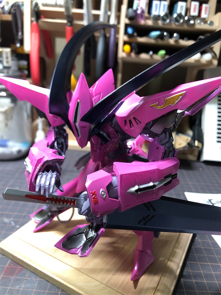 塗装済み完成品　レッドミラージュB4 デストニアス　本編登場版 SSS 1/100 L.E.D.ミラージュ B4 デストニアス 本編仕様 Crystal