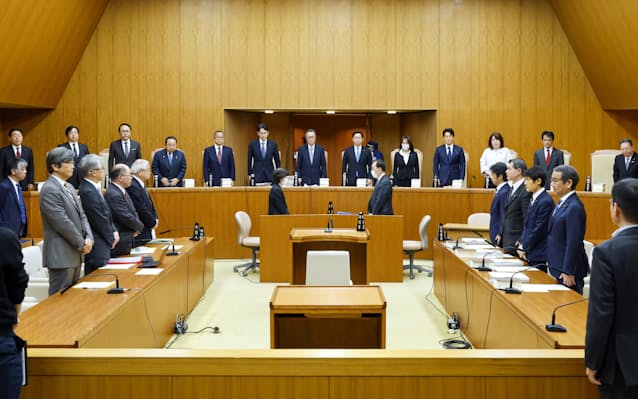 岡口基一判事に罷免判決 表現の自由を逸脱した「法の番人」 - 日本経済新聞