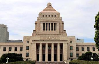 国会議事堂全景(鈴木健児撮影)