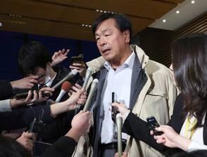 石川県能登地方での大規模地震を受け記者団の取材に応じる石川県の馳浩知事=1日午後、首相官邸(春名中撮影)