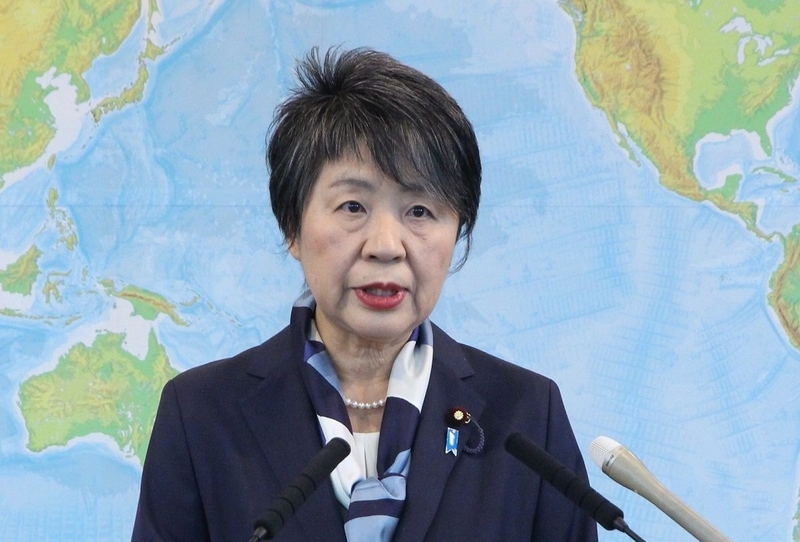 会見で発言する上川陽子外務相＝30日、東京都千代田区の外務省で