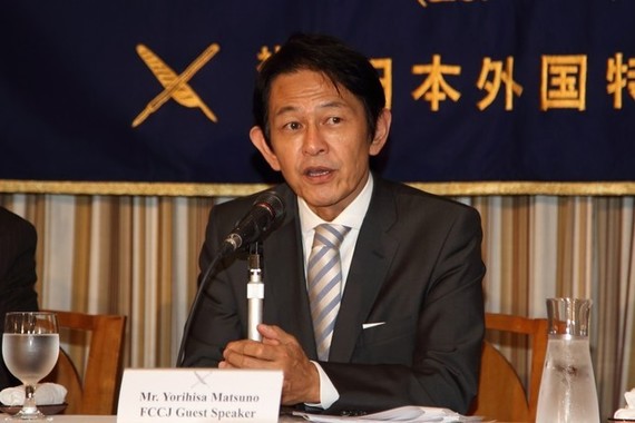 維新の党は大阪市の橋下徹市長から「偽物維新」呼ばわりされているが…(写真は松野頼久代表)