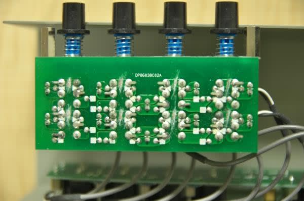 ラインセレクター(AS-4Ⅲ)が入力側で短絡を行わないように、セレクター