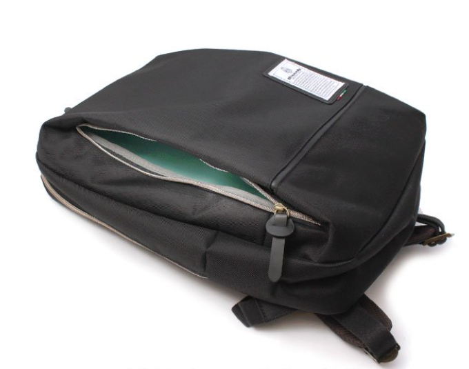 Bianchi 　人気　バック