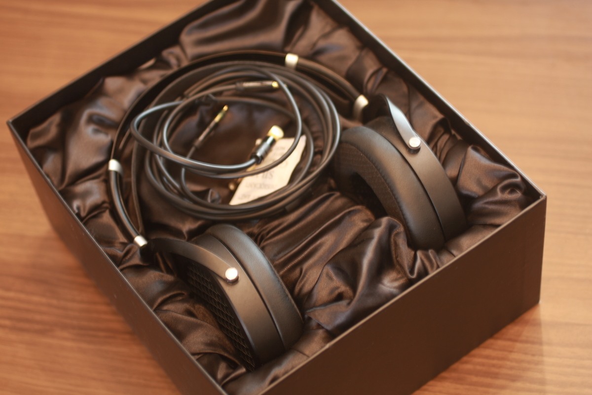 HIFIMAN SUNDARA レビュー】平面駆動型ヘッドホンのまさにスタンダード