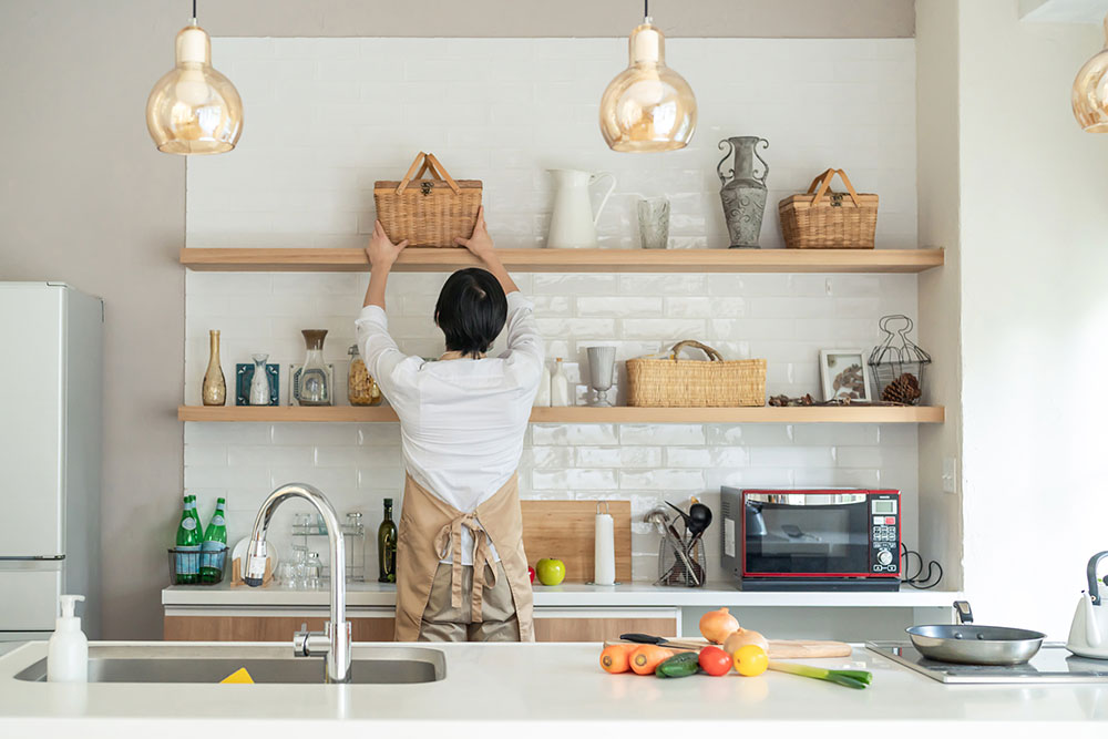 キッチンのカウンター収納の画像