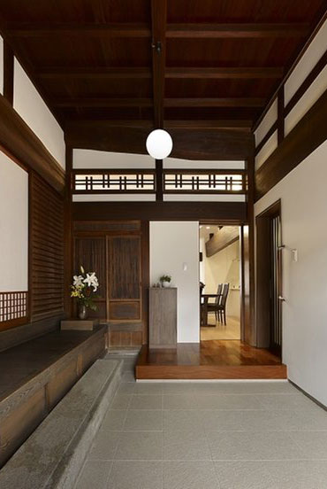 古民家の風情を残した玄関のリフォーム