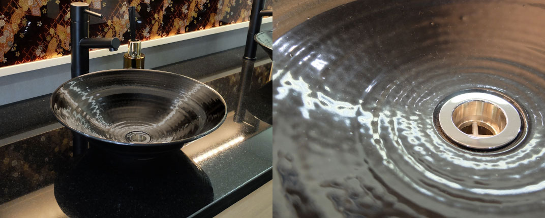 有田焼の洗面ボウルの写真