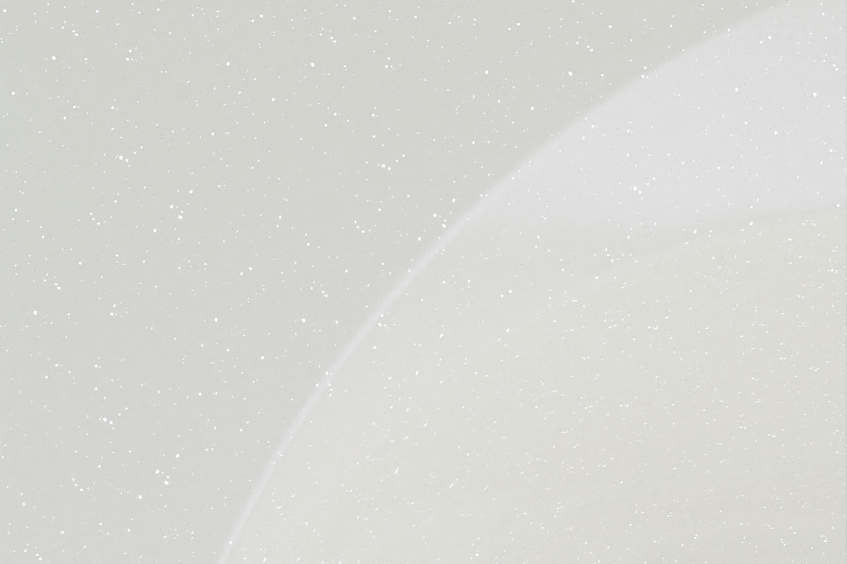 「ルミナスホワイト」の写真