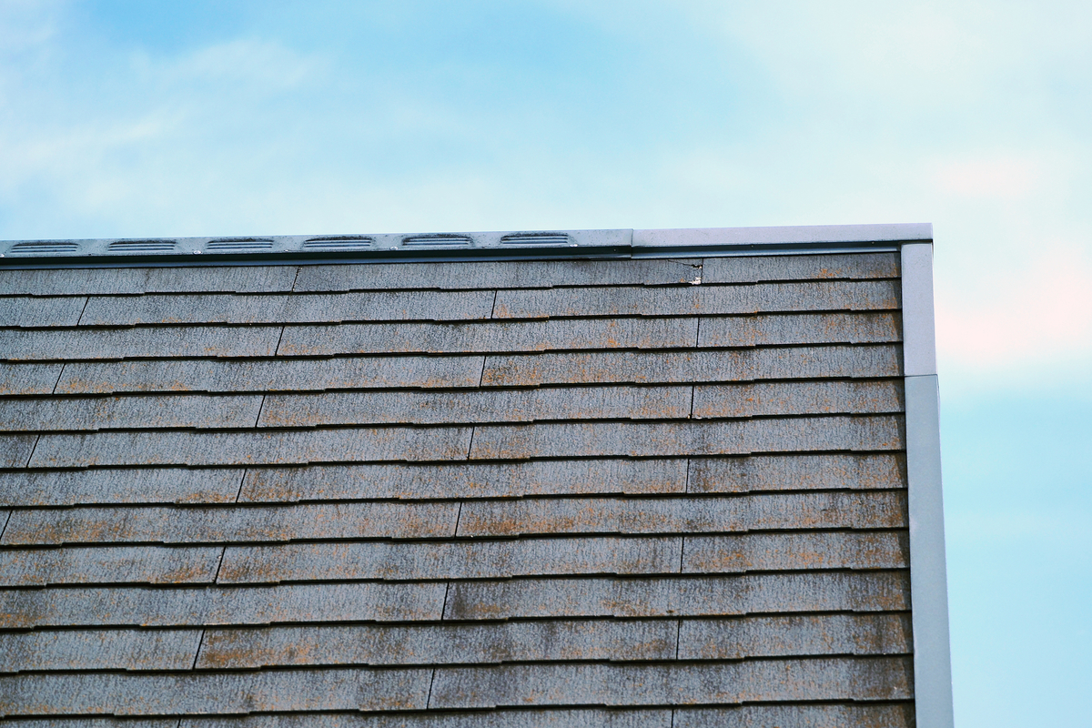 古い屋根のイメージ