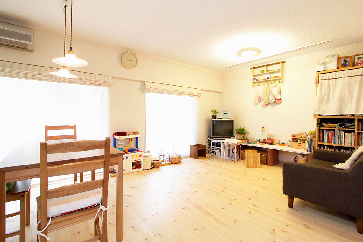 リフォームで和室と一体化させたリビング