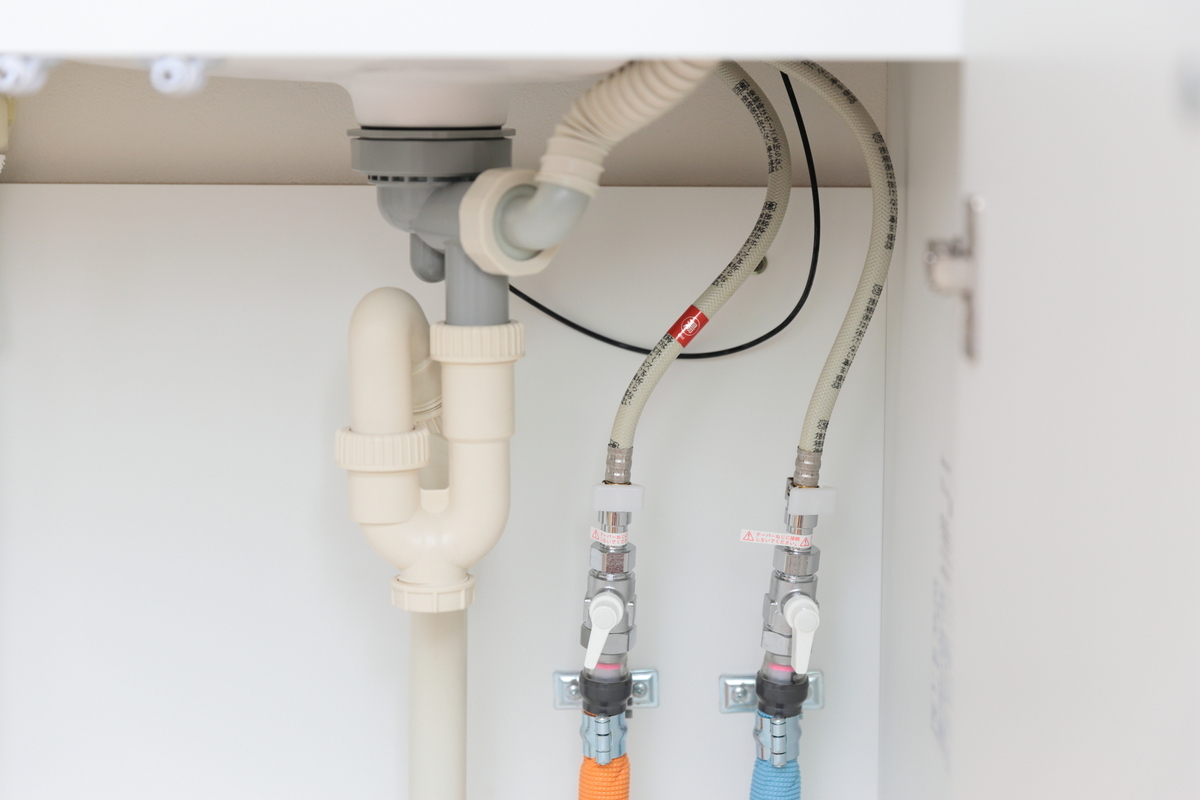 キッチン周辺の水栓設備のイメージ