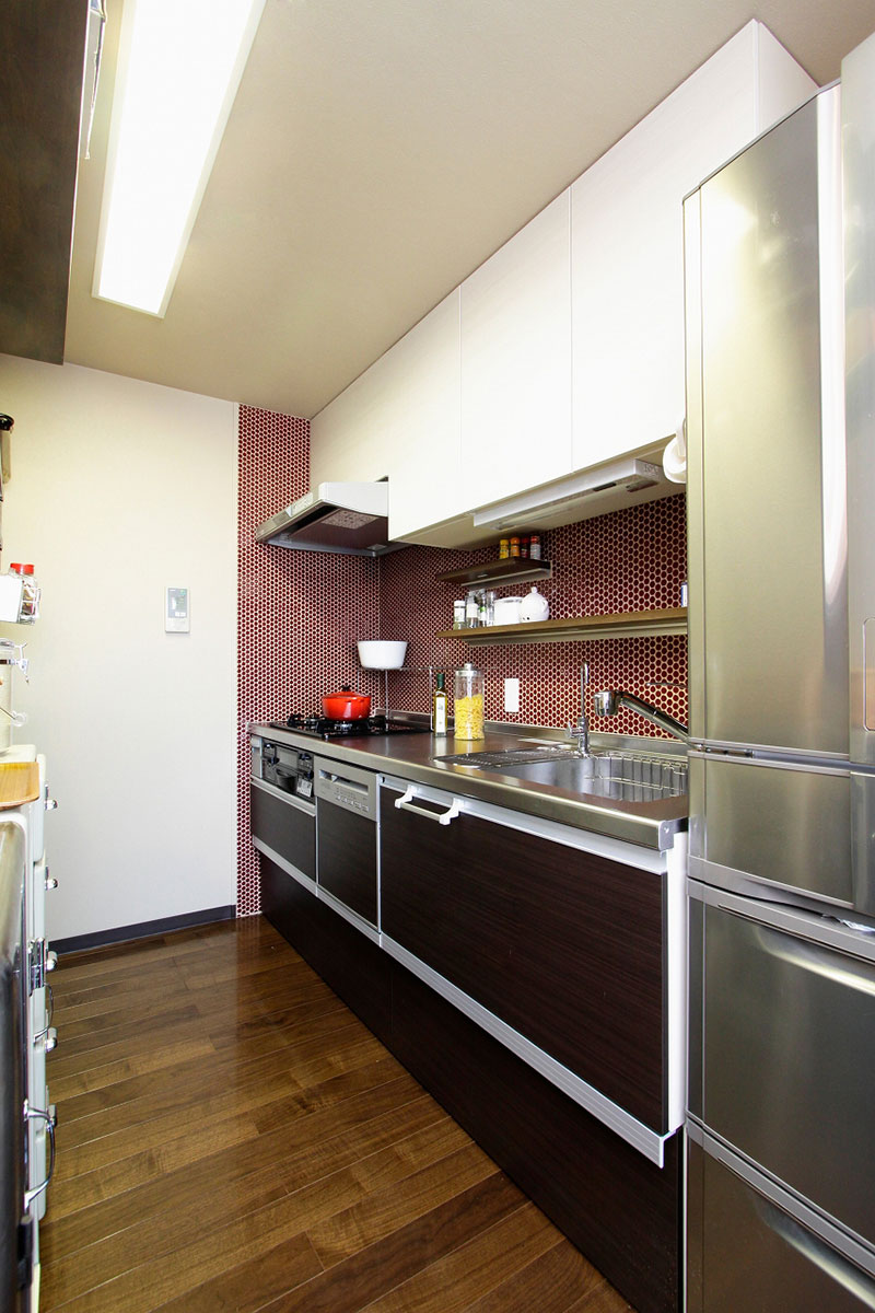 ビルトイン食洗機を搭載したシステムキッチン