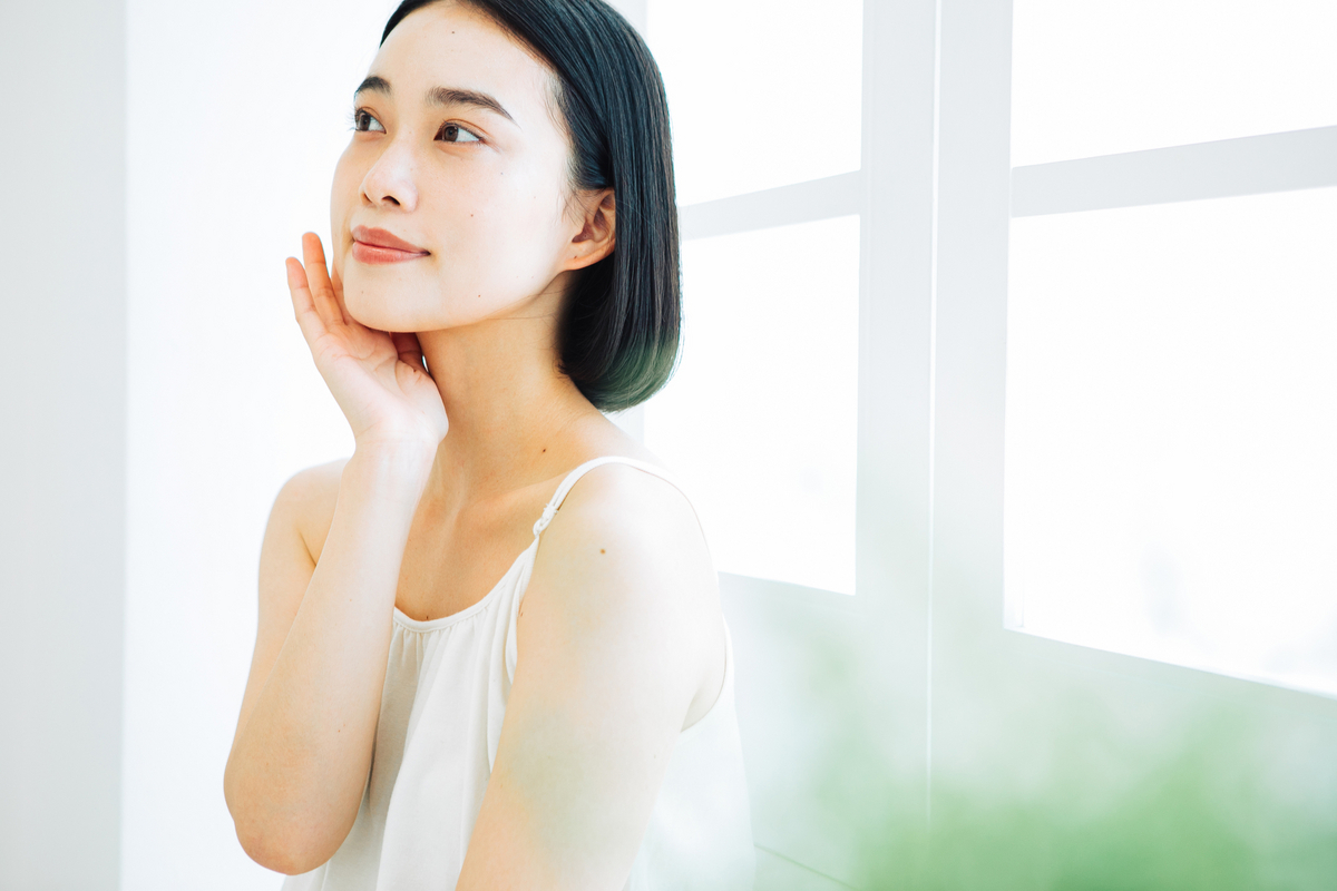 心地よく暮らす女性のイメージ