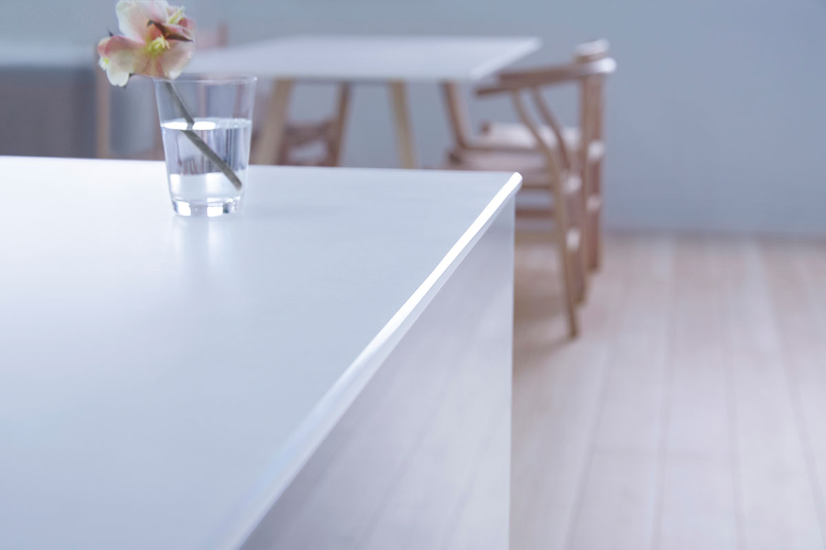 エッジのデザインが華奢な画像