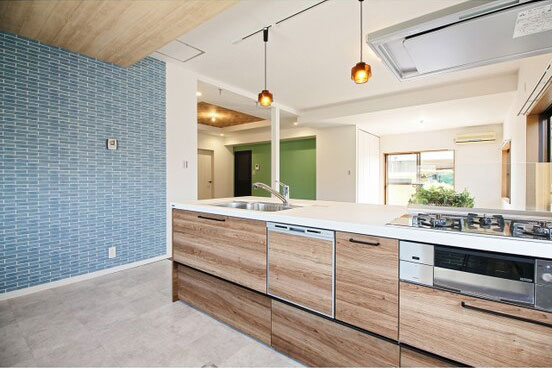 レイアウト変更で叶えたおしゃれなカウンターキッチン