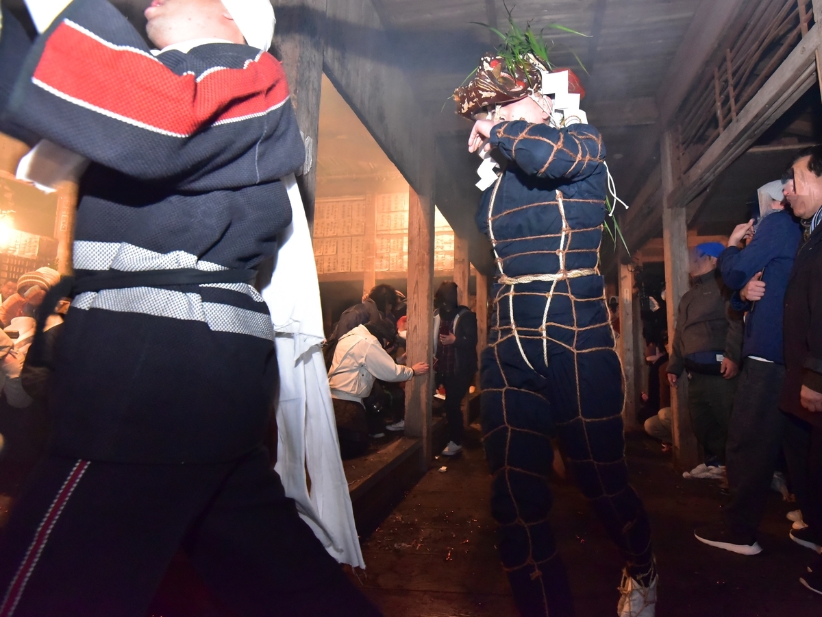 天念寺の修正鬼会 荒鬼 黒鬼