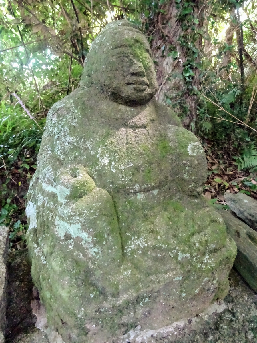 福岡県田川郡福智町金田の稲荷神社にまつられている恵比寿様