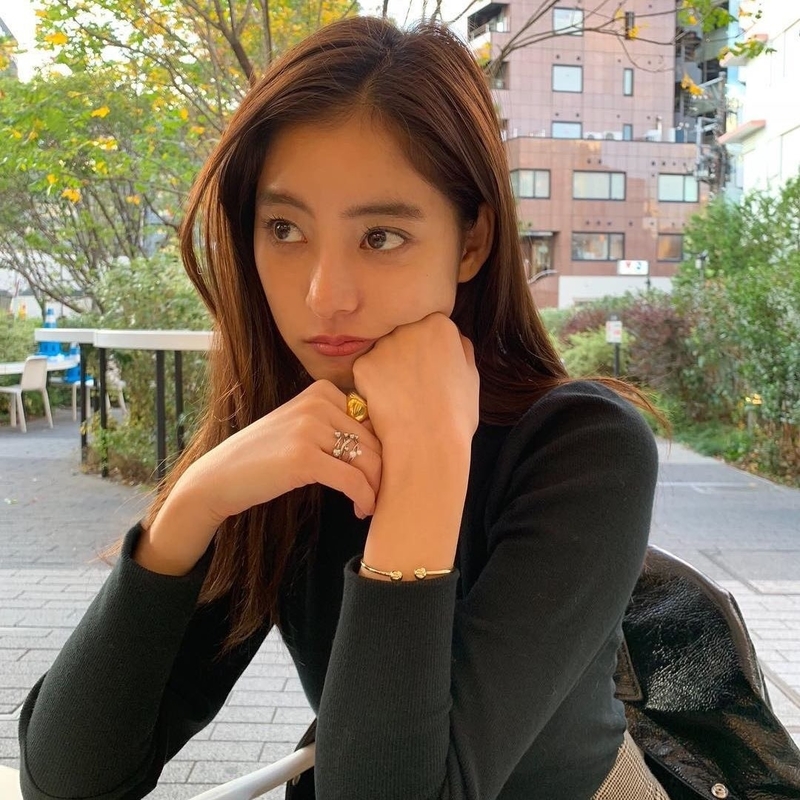 新木優子は美人か 目が一重になるとモデルのすみれ それでもドラマのスーツは近年のドラマの中では ドクターxより来週楽しみに見てる やっぱ 織田裕二と鈴木保奈美がいると凄く絵になる 霊界大師 眞魚 らすかる国王ｍａｏ の２６世紀先の未来まで残す Time