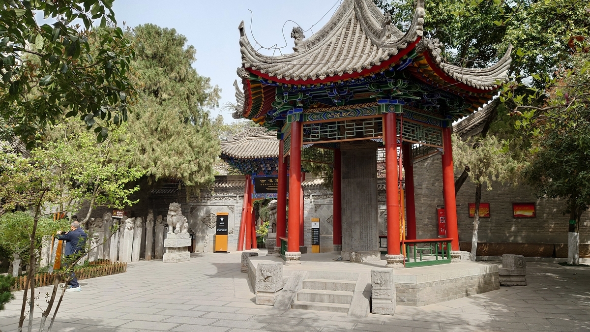 中国西安 歴史観光 4日目（その2） 咸陽宮、咸陽博物院と秦直道遺跡 - 歴史ぶらり1人旅