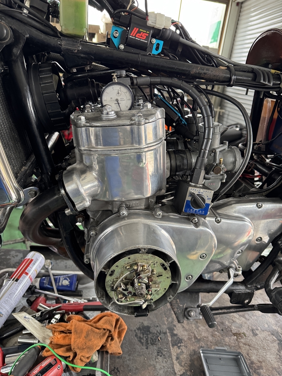 gt750 エンジン GT750 マジですか・・・・・ - 単車美容院