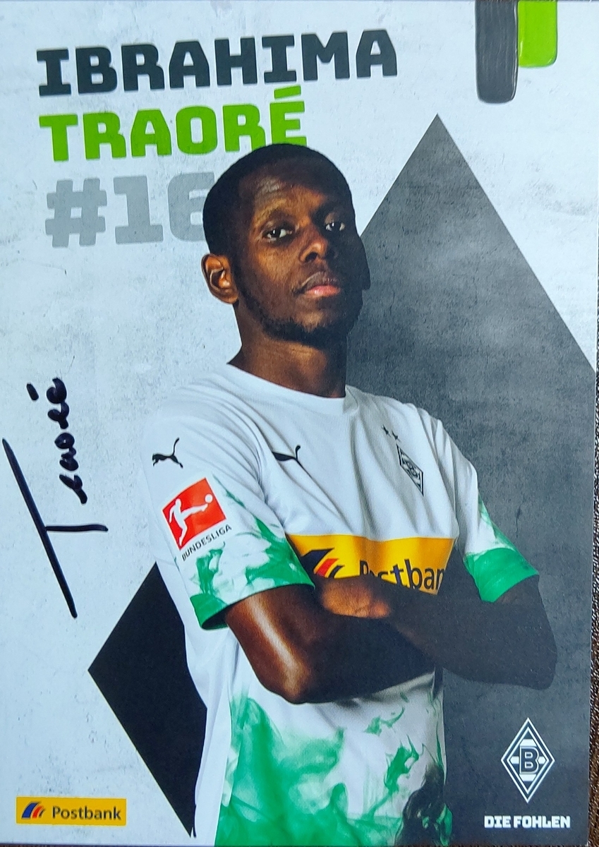 イブラヒマ トラオレ メンヘングラートバッハ オートグラフ19 ブンデスリーガ専門のサッカー馬鹿ブログ
