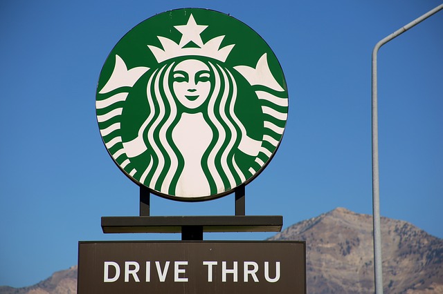 スターバックスが茶色と緑を基調にお店をつくる理由とは 色彩心理で人生に彩りを