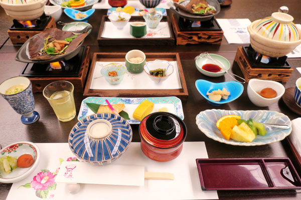 年12月岐阜旅行2日目 飛騨亭花扇の朝食 りぞねこの子連れ旅行記