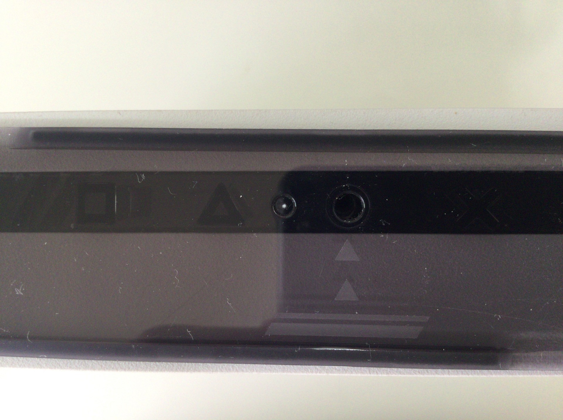 薄型・Pro対応の『PlayStation 4専用縦置きスタンド(CUH-ZST2J)』を購入 - rh日和（仮）