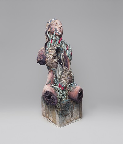 インタビュー01 現代美術家・陶芸家 村上仁美さん 彫刻×陶芸の技術を