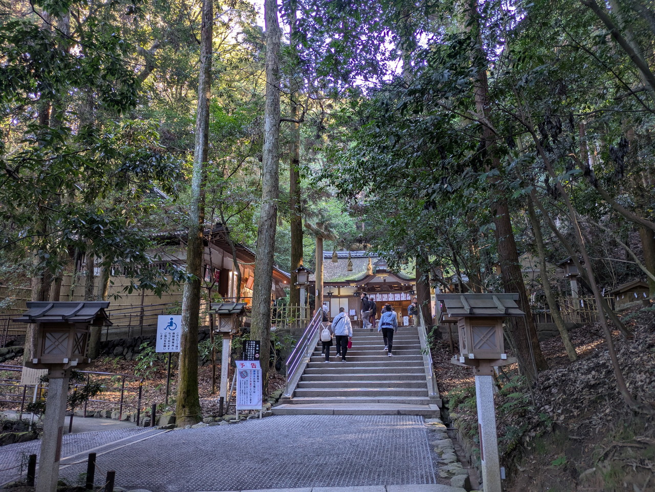 奈良｜1.大神神社は宇宙だった - ノクターンブルーの憂鬱
