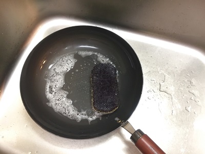 鉄フライパンを使うコツ 鉄フライパンを快適に使うためのコツ