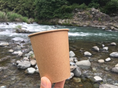 紙コップで解決 河原で鮎の串焼きを立たせながら焼く方法 開運 Simple Life