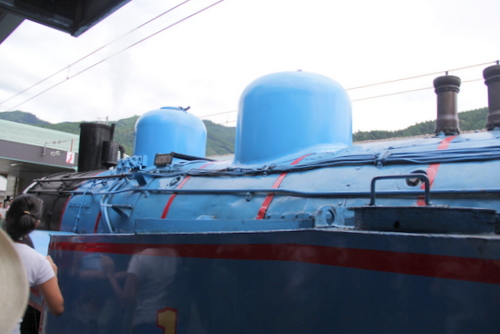 静岡 子連れ 旅行 トーマス号 大井川鐵道 千頭駅 トーマスフェア 上記ドーム ボディ 車体 f:id:riekoand:20190719082431j:plain